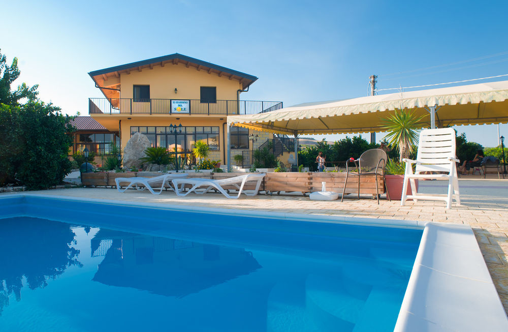 Vila Il Giardino Del Sole Agnone Bagni Exteriér fotografie